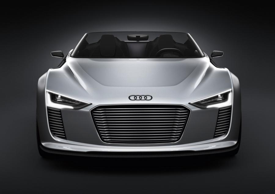  Audi e-Tron Detroit Showcar 2010 года  (фото 32 из 109)
